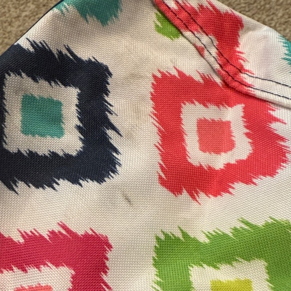 Thirty-One: Colorful Geometric Tote Bag - Picture 4 of 4